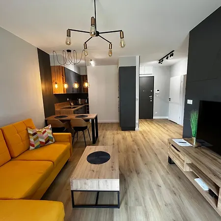 Wroclove Apartahotel 3*
