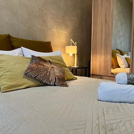 Wroclove Apartahotel 3*